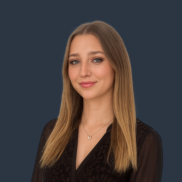 Chloe Carter